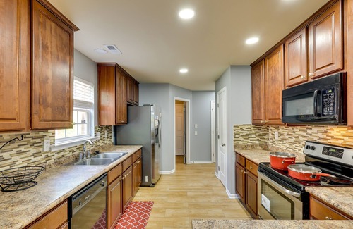 Belle Mina House | Huntsville Vacation Rental < 5 Mi to Airport!
