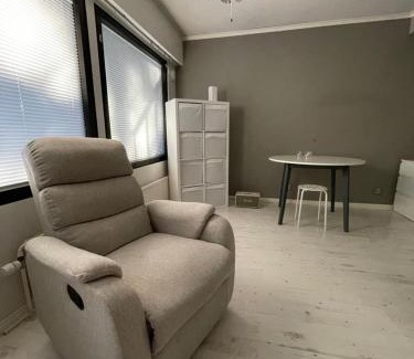 Salo Apartment | Huone 165