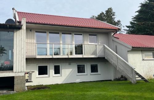 Klepp Apartment | Hus med nydelig beliggenhet med egen inngang