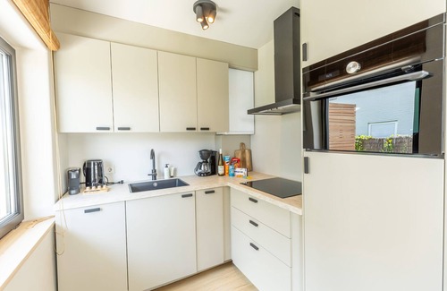 Cadzand-Bad Apartment | Huswell - Modern Apartment with Garden, Near Beach