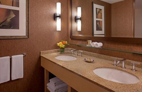 Oak Brook Hotel | Hyatt Lodge Oak Brook Chicago
