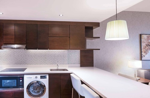 Naif Hotel | Hyatt Place Dubai Wasl District