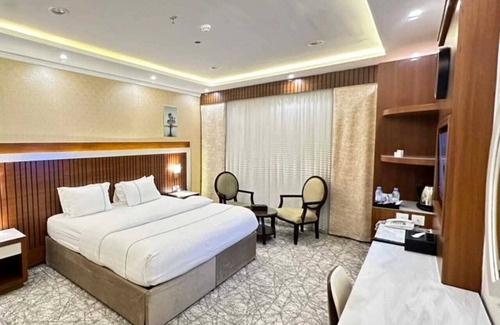 Umluj Hotel | Hyatt town 1