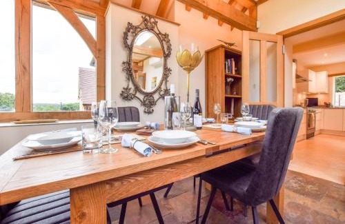 Minchinhampton House | Hyde Tyning Cottage