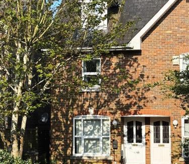 Westbourne House | Hydeaway beautiful 3 bedroom house in a great location