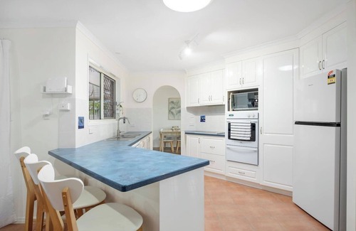 Eli Waters Apartment | Hygge Family Friendly Comfort in Hervey Bay