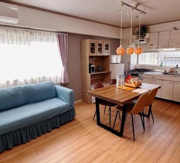 Kashiwa Apartment | HYGGE HOUSE 旅人の家 丸ごと貸切 JR線 北柏駅徒歩2分 高速WiFi 駐車無料 キッチン調理器具 生活必需品付 上野駅まで30分