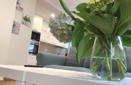 La Coruna Apartment | HyP - Esquina Primavera