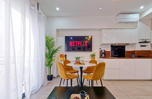 Vernier Apartment | Hyper center+Indour PARKING FREE+WIFI+air conditio