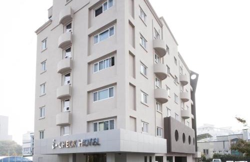 Donghae Hotel | I-check Hyunjin Hotel