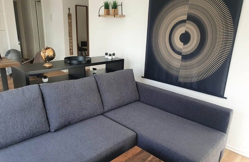 Friedrichshofen-Hollerstauden Apartment | I05 - Geräumiges Apartment mit Balkon in Ingolstadt, 80qm, 2 Schlafzimmer, 1 Wohn-schlafzimmer, Max. 5 Personen