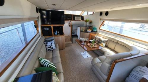 Centro Boat Rental | Iate de Luxo 20 pessoas com 5 horas de passeio