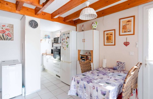 Les Ayguades House | IB123 Pavilion studio mezzanine with WIFI in residence with swimming pool