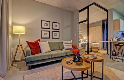Menlo Park Apartment | IBella's at The Urban