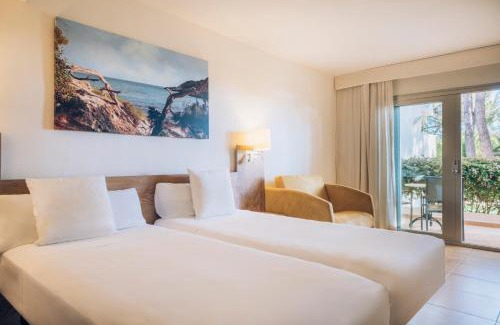 Capdepera Hotel | Iberostar Waves Pinos Park