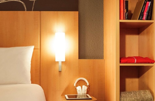 Bata Hotel | ibis Bata