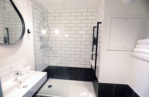 Bourgoin-Jallieu Hotel | Ibis Bourgoin Jallieu Medipole