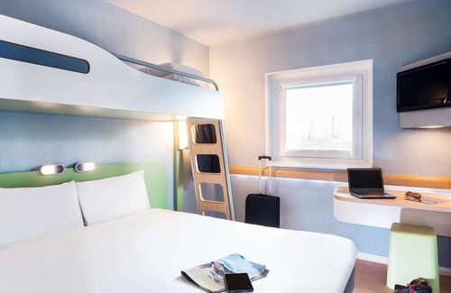 Cergy Hotel | ibis budget Cergy Saint Christophe