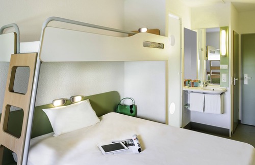 Saint-Genis-Laval Hotel | ibis budget Lyon Saint Genis Laval