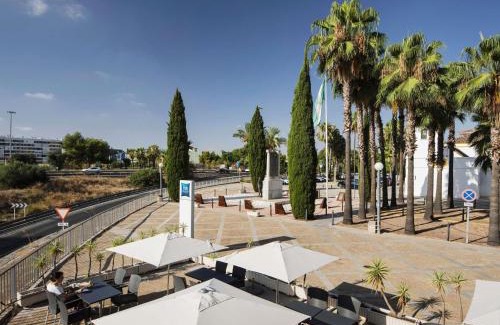 Distrito Norte House | Ibis Budget Sevilla Aeropuerto