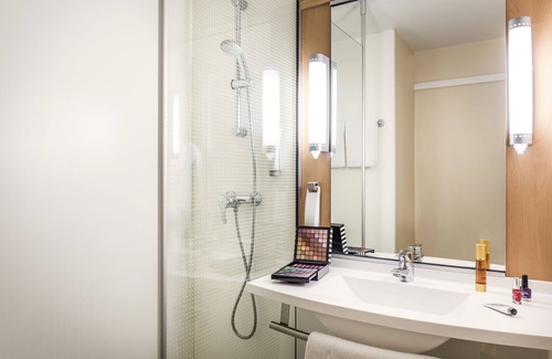 Creteil Hotel | ibis Créteil