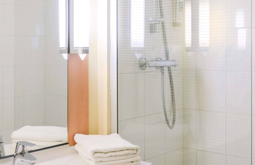 Nevers Hotel | ibis Nevers