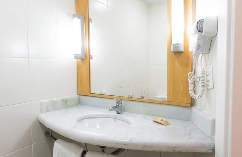 Auxiliadora Hotel | ibis Porto Alegre Moinhos de Vento