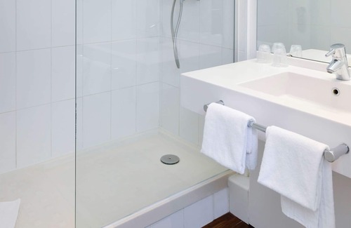 Champniers Hotel | ibis Styles Angouleme Nord