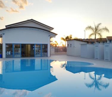 Sant'Agata di Militello Apartment | Icaro Apartments with a beautiful pool