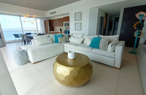 North Hotel Zone Condo | ICON VALLARTA 2-1402 ESPECTACULAR VIEW OF BANDERAS BAY CONDO