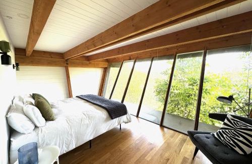 Hollywood Hills House | Iconic Gesner Boat House Wview Of Hollywood Sign