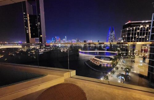 Manama Apartment | Iconic Stay Four Seasons View