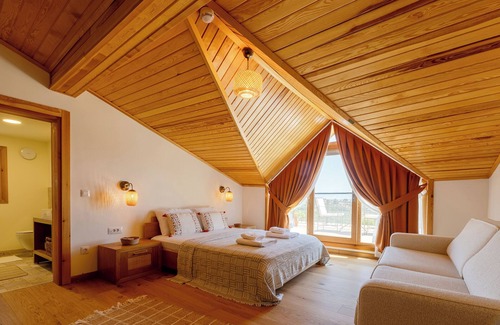 Zeytinli House | Ida Trio