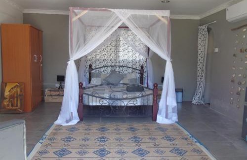 Bagamoyo House | IDC Guest House