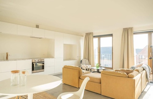 Zwijnaarde Apartment | Ideal Family Retreat in Ghent