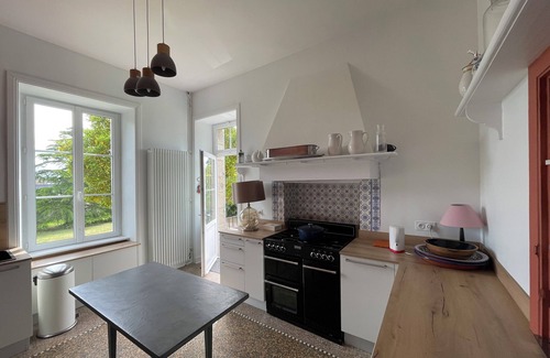 Saint-Jacut-de-la-Mer Villa | Ideal for 2 families, large charming house, sea view, direct access to the beach