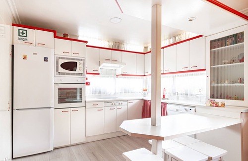 Soto de Cangas House | Ideal house for families. Private heated swimming pool.