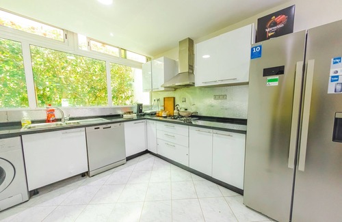 El Mansouria House | Ideal house, residence full security for kids. Private beach and swimming pool.