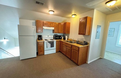 Waynesville Apartment | Ideal Retreat Near Ft. Wood!