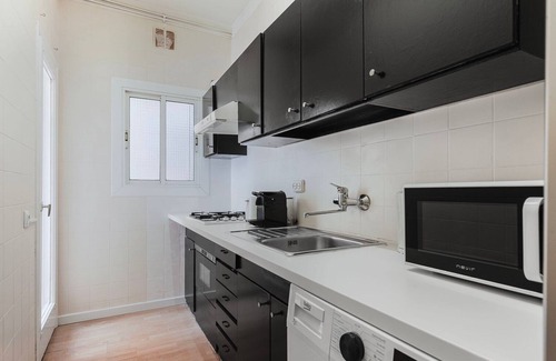 Sarria Apartment | Ideal Sarrià 3BR, Furnished w/Balcony, by Blueground