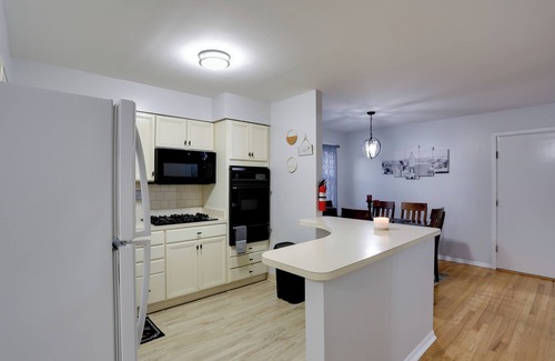 Greenville House | Ideally Located Jersey City Home, 8 Mi to NYC