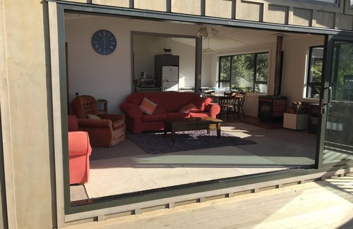 Queen Charlotte Sound House | Idyllic Dryden Bay - a complete Sounds experience