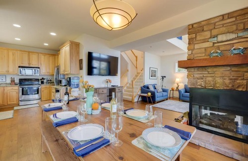Montross House | Idyllic Montross Vacation Rental Home with Views