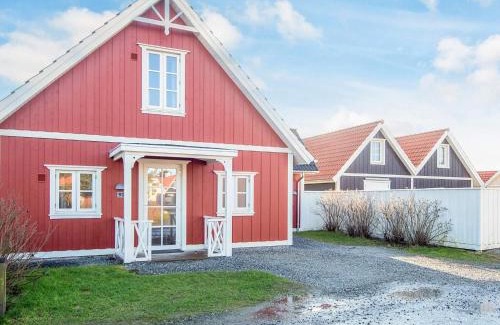 Blavand Strand House | Idyllic Retreat by Waterways - By Traum Ferienwohnungen