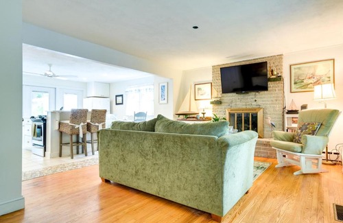 Wrightsville House | Idyllic Susquehanna River Escape Pets Welcome!