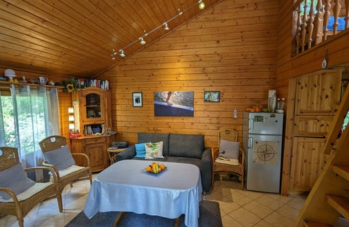 Prieros House | Idyllic wooden dacha with jetty and rowing boat just outside Berlin
