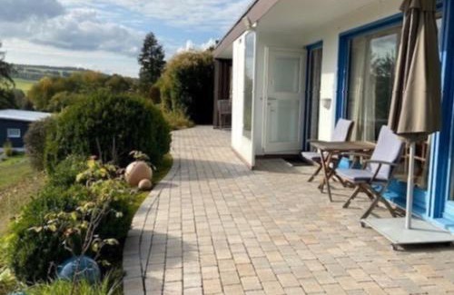 Polle House | Idyllisch Wohnen im Weserbergland - Bungalow mit phantastischer Aussicht für 4 Personen