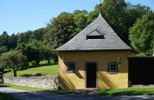 Langscheid House | Idyllische Alte Schmiede beim Sorpesee