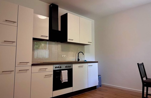 Arzbach Apartment | Idyllische Ferienwohnung mit Balkon & Ausblick