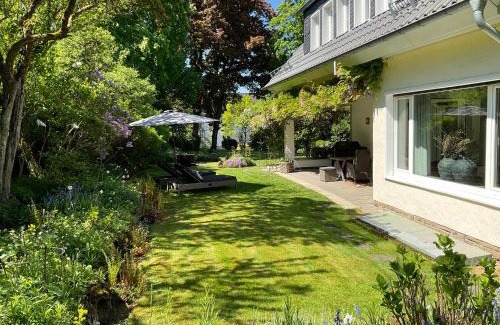 Siegen Apartment | Idyllische Stadtwohnung im Grünen